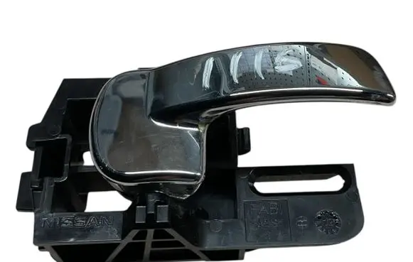 Nissan Qashqai Front door interior handle 80670JDO8449