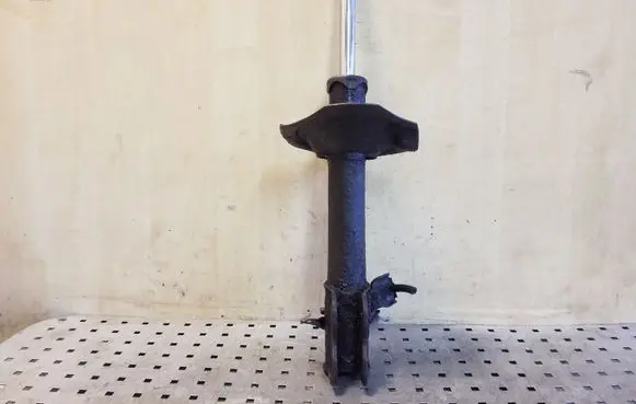 Nissan X-Trail T30 Front shock absorber/damper