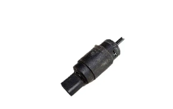 Volkswagen PASSAT B6 Windscreen/windshield washer pump 1J5955651