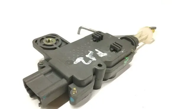 Nissan Primera Tailgate boot lock/latch motor 84680 153183