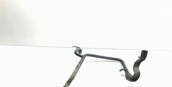 Volkswagen PASSAT B5.5 Engine coolant pipe/hose
