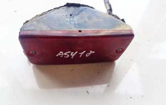 Subaru Forester SF Third/center stoplight