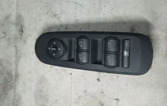 Ford Galaxy Electric window control switch 6M2T14A132AE