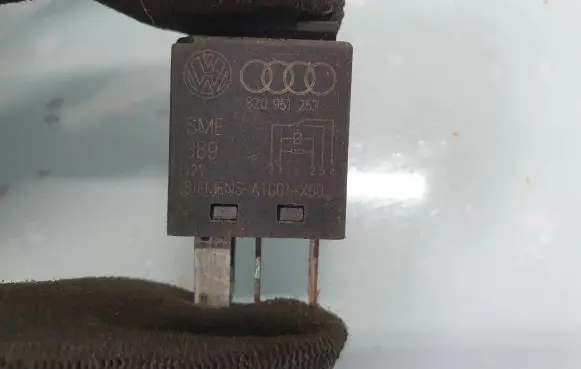 Audi A3 S3 8L Other relay 8Z0951253