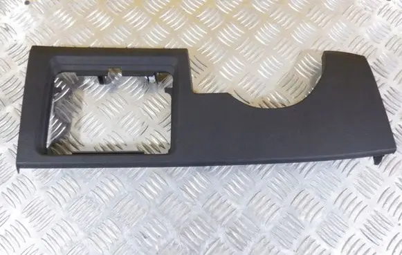 BMW X1 F48 F49 Dashboard lower bottom trim panel 6822057