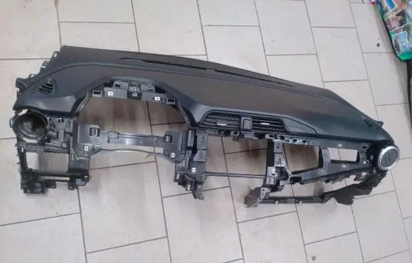 Nissan Micra K14 Dashboard KOKPIT