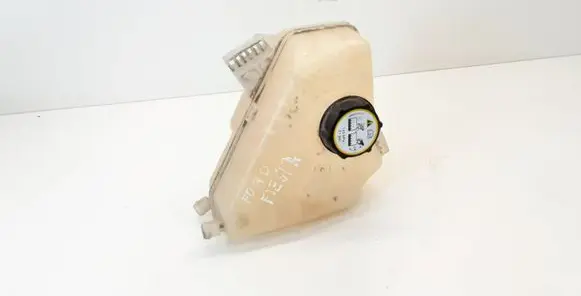 Coolant expansion tank/reservoir