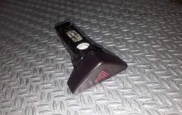 Volvo V70 Hazard light switch 9441045