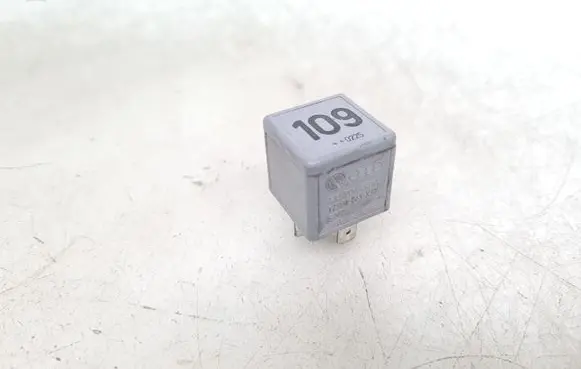 Skoda Fabia Mk1 (6Y) Other relay 1J0906381A
