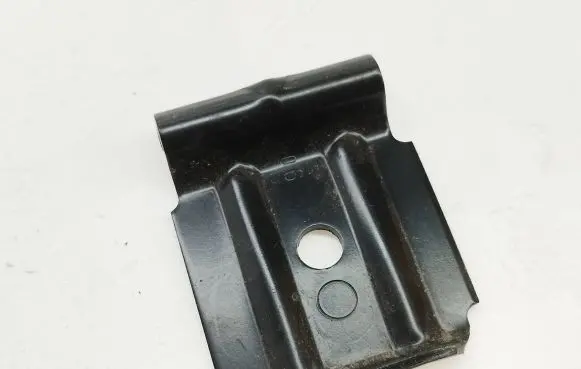 Battery bracket