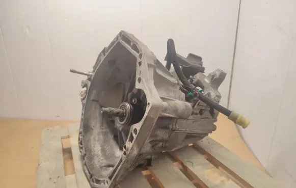 Renault Fluence Manual 6 speed gearbox 7701700589 B024382