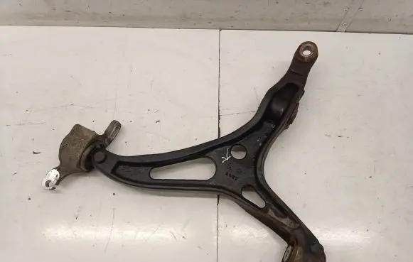 Mercedes-Benz R W251 Front lower control arm/wishbone