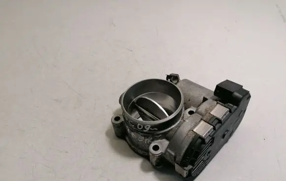 Mercedes-Benz C W204 Throttle valve A1110980050