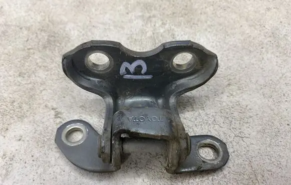 Rear door upper hinge