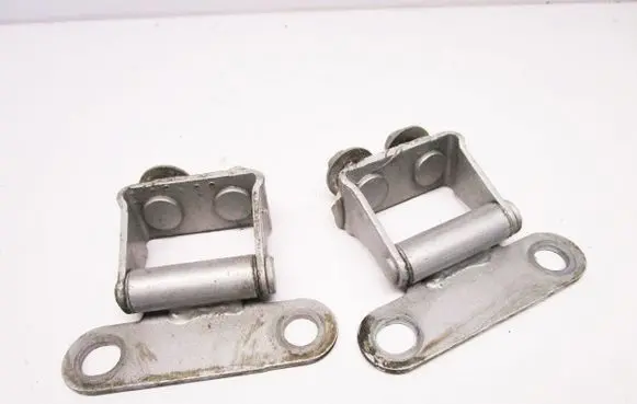 Toyota Camry Tailgate/trunk/boot hinge