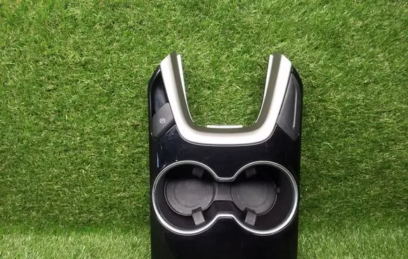 Cup holder front