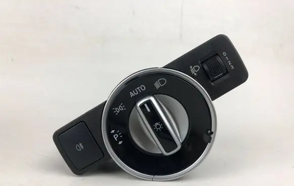 Mercedes-Benz C W204 Light switch A2049053103