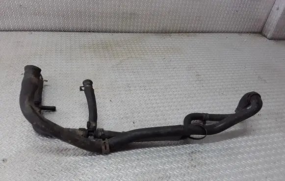 Volkswagen Golf IV Engine coolant pipe/hose