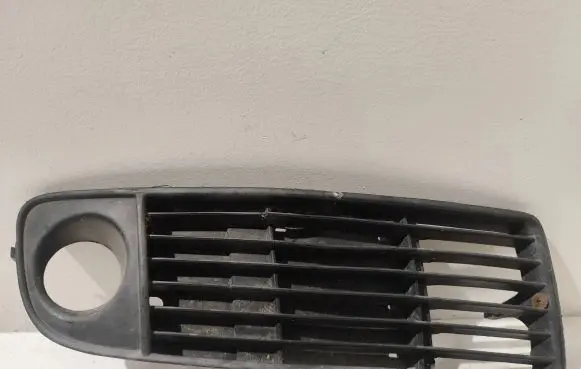 Audi A6 S6 C5 4B Front bumper lower grill AD99013RH
