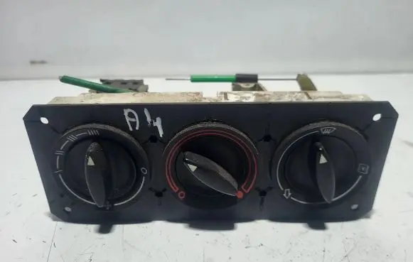 Audi A4 S4 B5 8D Climate control unit