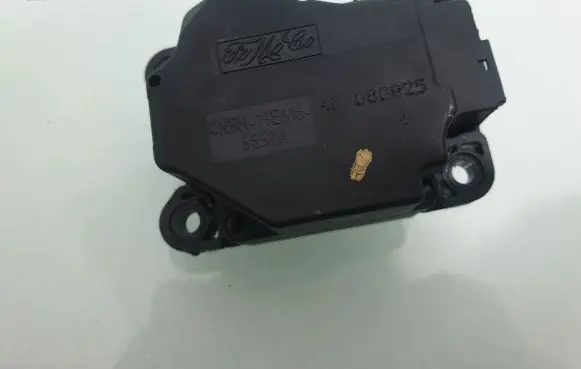 Volvo C30 Air flap motor/actuator 4N5H19E616