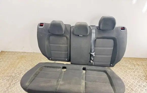 Rear seat