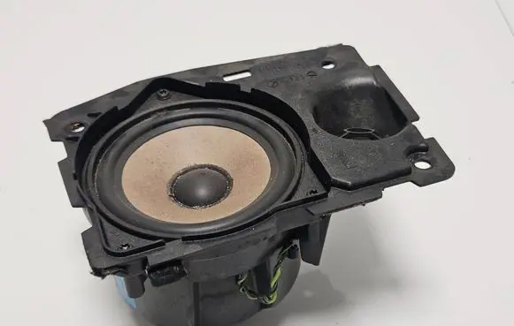 BMW 7 E65 E66 Parcel shelf speaker 6907643 5014748993 19202