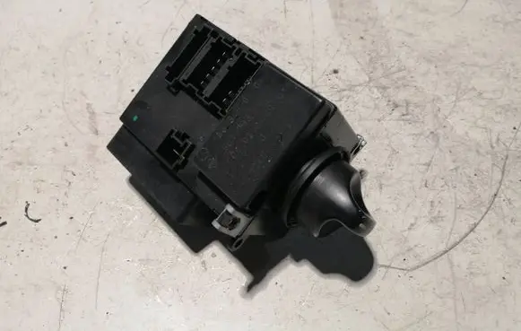 Mercedes-Benz A W168 Light switch 1685450104 A1685450104