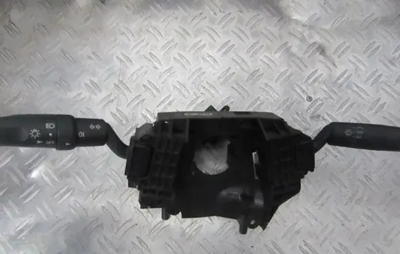 Mazda 3 I Wiper turn signal indicator stalk/switch 17d682