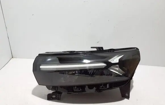 Dacia Duster Headlight/headlamp 260603515R