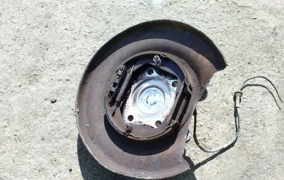Volvo S60 Rear wheel hub spindle/knuckle 