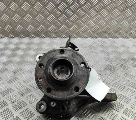 Audi A3 S3 8V Front wheel hub 5Q0407257A