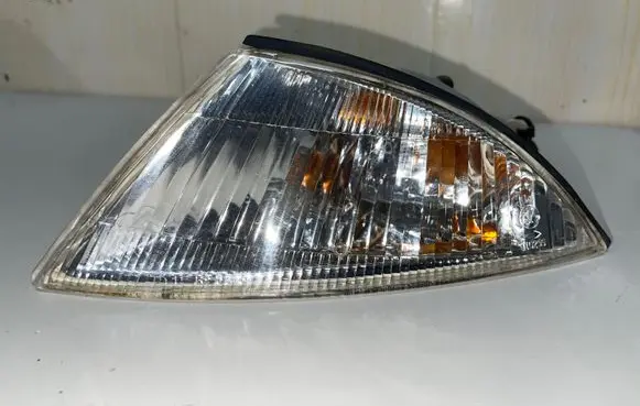 Mitsubishi Carisma Front indicator light 185148B