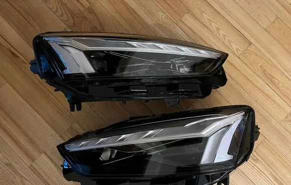 Audi A5 Headlights/headlamps set 8W6941085 8W6941086