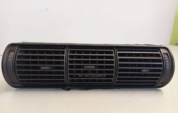 Audi A4 S4 B5 8D Dash center air vent grill 8D1820951