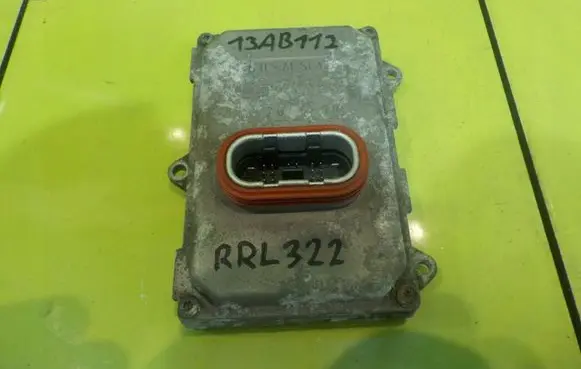 Land Rover Range Rover L322 LED ballast control module YWC500440 13AB112