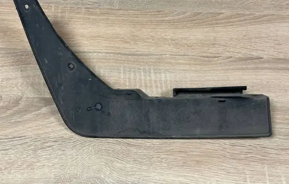 Dacia Duster III Front mudguard 638b51686r
