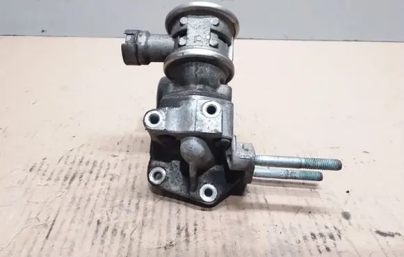Audi A3 S3 8P EGR valve 06A131166E 06A131351F