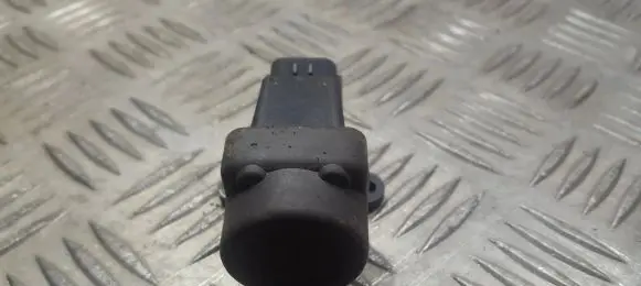 Rover 75 Fuel cut-off switch wqt100030