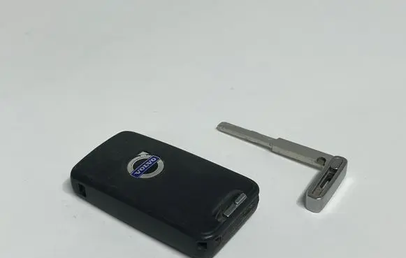Volvo XC60 Ignition key/card 5WK49265 8676875