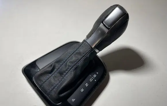 Volkswagen e-Up Gear lever shifter trim leather/knob 12E713203A