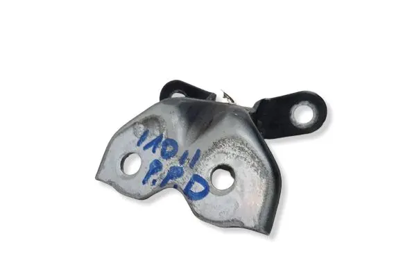 Hyundai i10 Front door lower hinge 