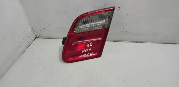 Mercedes-Benz E W210 Tailgate rear/tail lights A2109204064