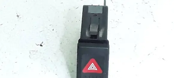 Volkswagen PASSAT B5 Hazard light switch 3B0953235B