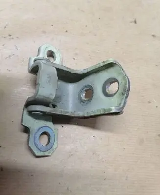 Renault Twingo II Front door upper hinge SUP