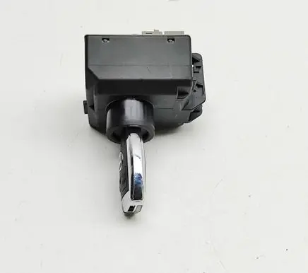 Mercedes-Benz GLA W156 X156 Ignition lock A2469054702