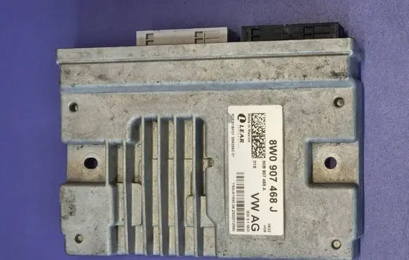 Audi Q5 SQ5 Gateway control module 8W0907468J