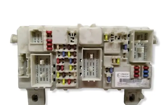 Ford Focus Fuse module 7M5T14A073BF