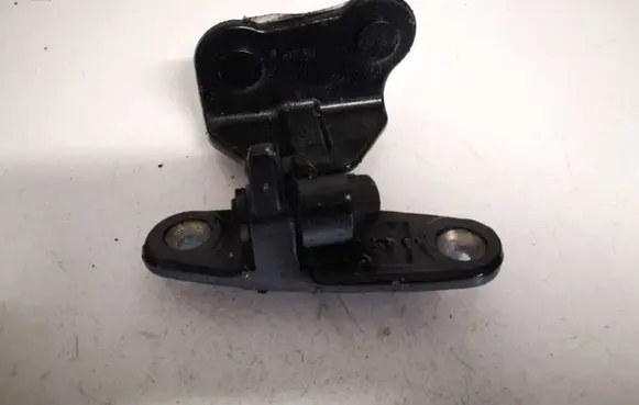 Mercedes-Benz C AMG W204 Rear door lower hinge
