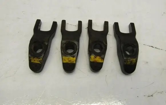 KIA Sportage Fuel Injector clamp holder 1111